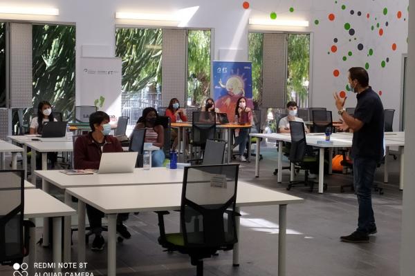 Imagen de uno de los cursos de formación transversal en el NEXO